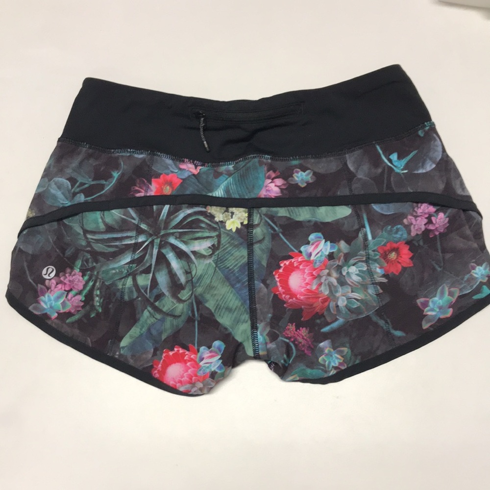 Lululemon Special design Speed short - Picture 3 of 8